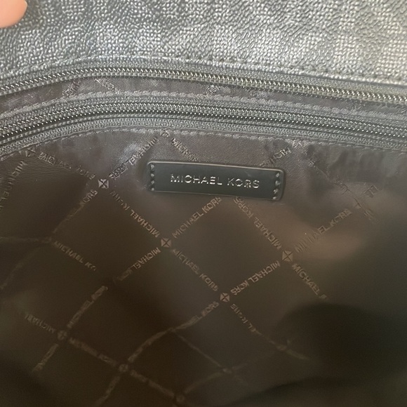 Brand New Michael Kors Black Top Zipper Double Strap Shoulder Bag Jet Set Tote - Picture 15 of 16